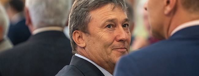 Равиль Зиганшин снесет недостроенные домики вдоль моста «Миллениум»